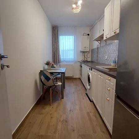 Cozy With Balcony * Бухарест